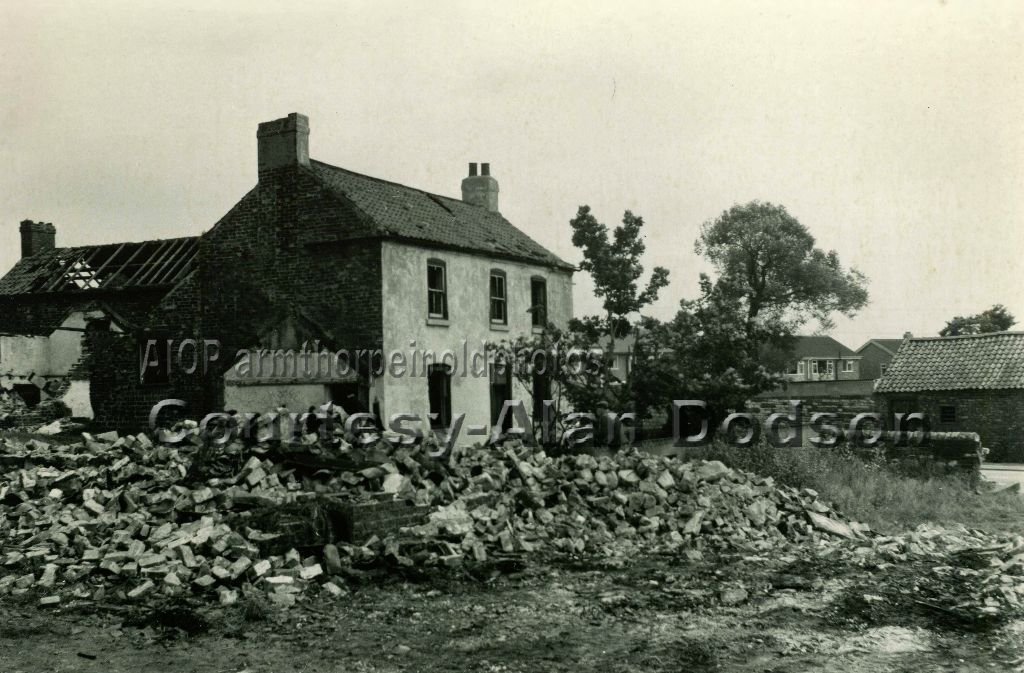 Newsome Farm(Browns Farm) Mill Street